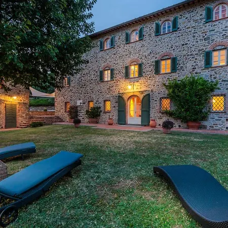 Rapondi, A Stone Farmhouse With Incredible View Villa *