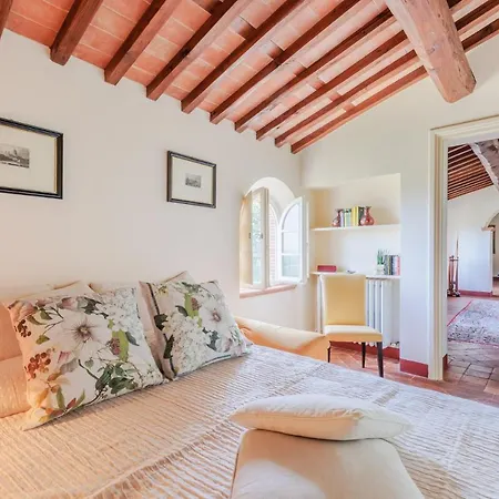 Rapondi, A Stone Farmhouse With Incredible View Villa *