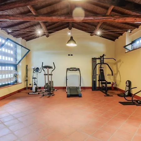 Rapondi, A Stone Farmhouse With Incredible View Lucca